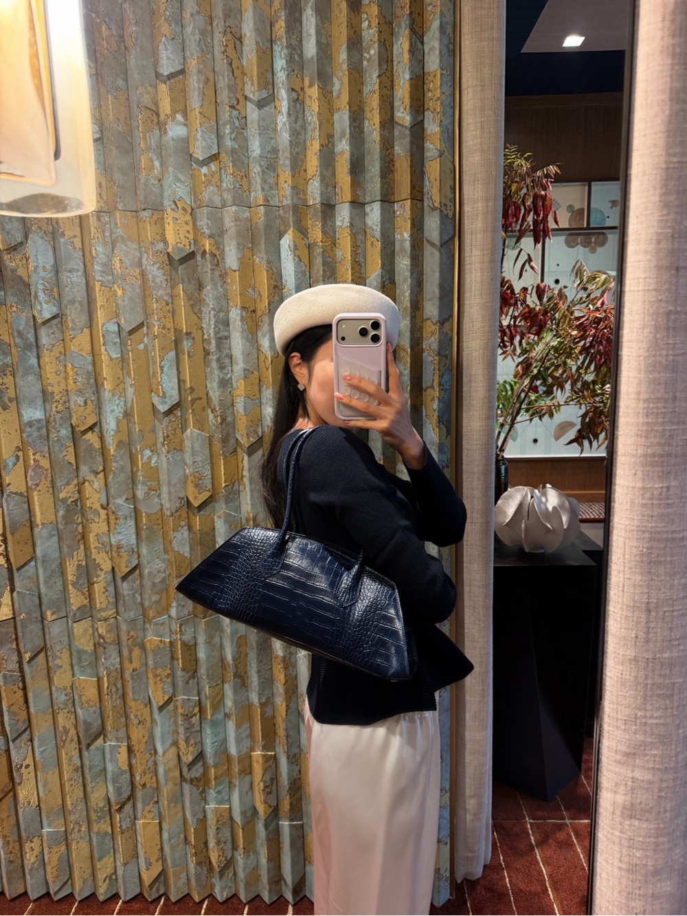 Madbag Bassotto Leather Shoulder Bag in Blue Croc - Picture 2 of 4